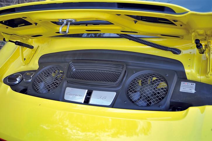 Porsche 911 Carrera 4S review, test drive Porsche 911 Carrera 4S review, test drive